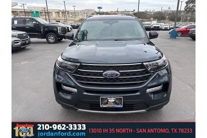$26988 : Ford Explorer 2023 XLT 4dr S image 2