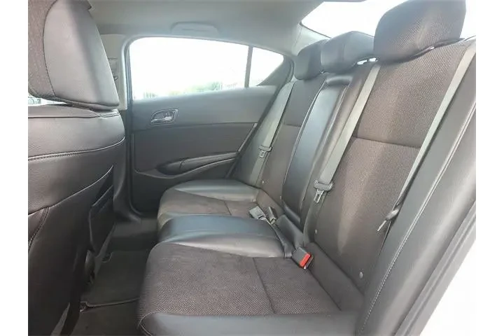 $8777 : Acura ILX 2013 2.0L 4dr Seda image 9