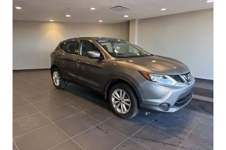 $14984 : Nissan Rogue Sport 2019 S 4d image 5