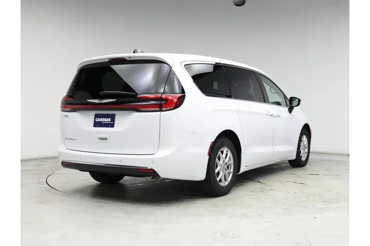 $28998 : Chrysler Pacifica 2024 Touri image 8