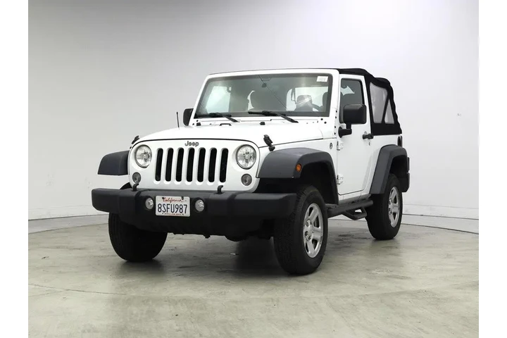 $15998 : Jeep Wrangler 2014 4x4 Sport image 4