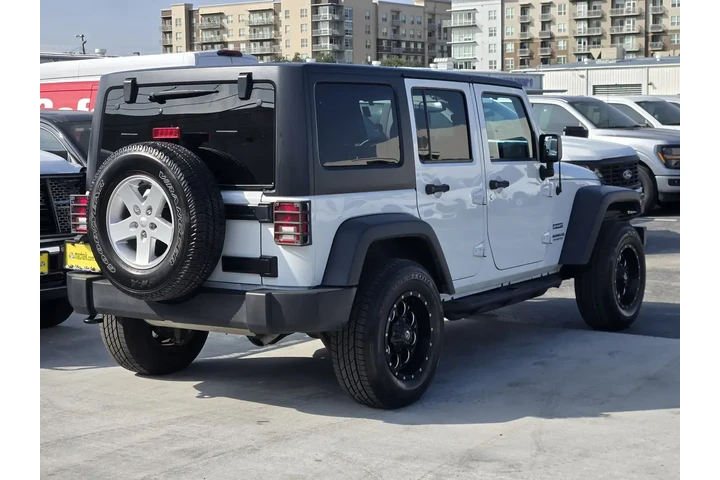 $22793 : Jeep Wrangler Unlimited 2017 image 7