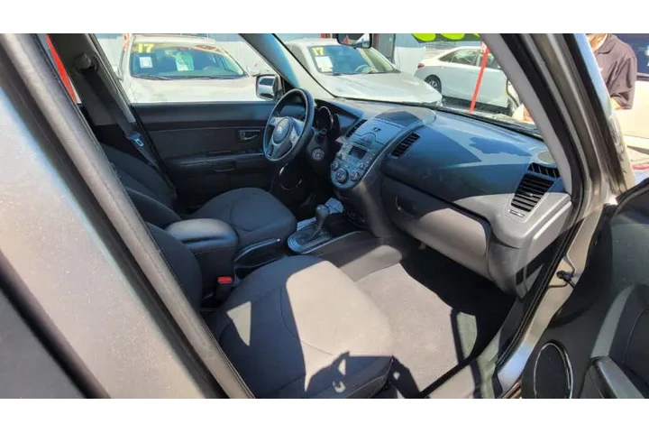 $7995 : 2011 Soul ! image 10