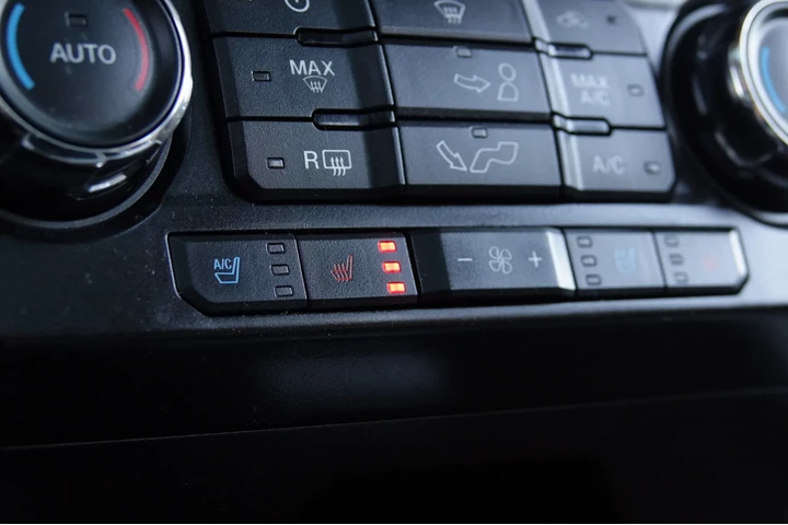 $14995 : 2017 F-150 LARIAT image 9