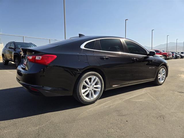 $15901 : Pre-Owned 2017 MALIBU LT image 4