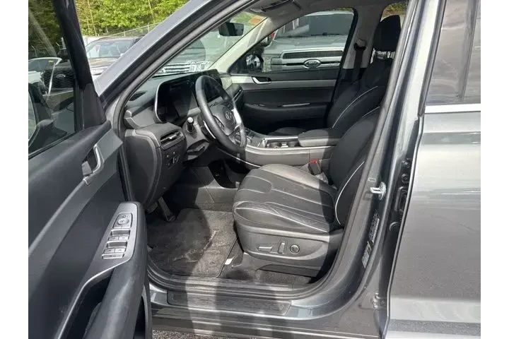 $31990 : Hyundai PALISADE 2023 SEL 4d image 8