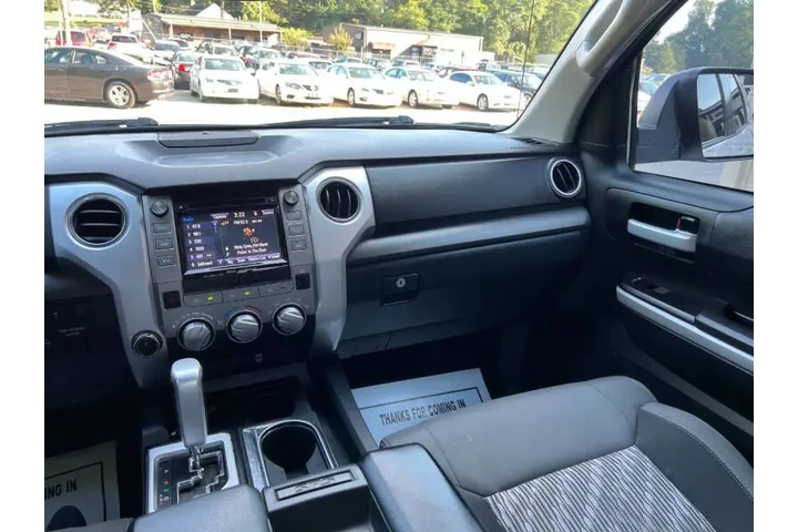 $23999 : 2019 Tundra SR5 image 9