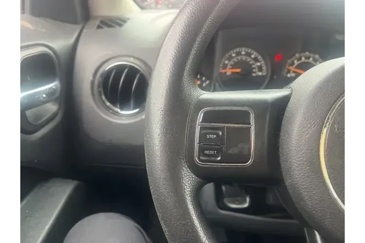 $9731 : Jeep Patriot 2016 Sport 4dr image 6