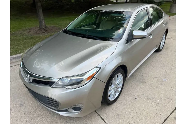 $10995 : 2015 Avalon XLE Premium image 9