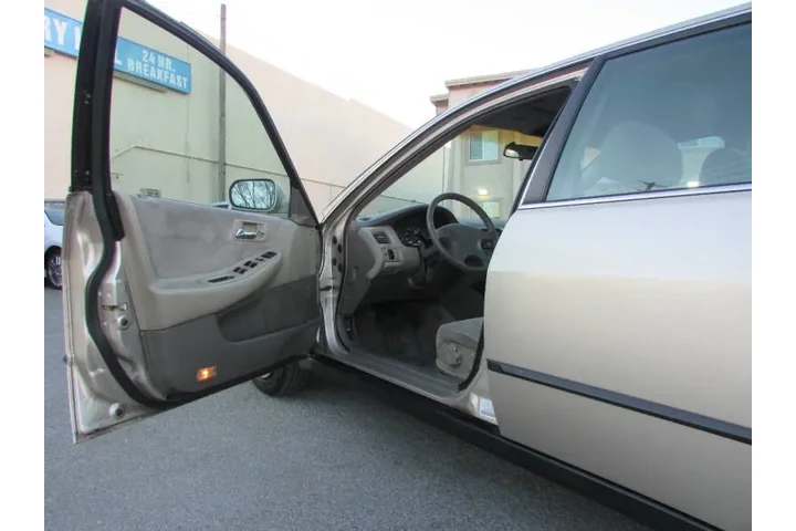 $5995 : 2000 Accord LX image 9