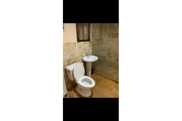 $1100 : Se renta efficiency image 5