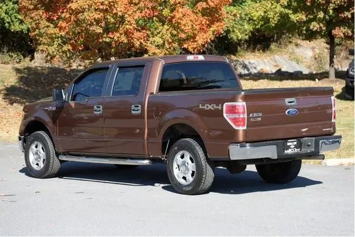 $12888 : Ford F-150 2012 4x4 XLT 4dr image 2