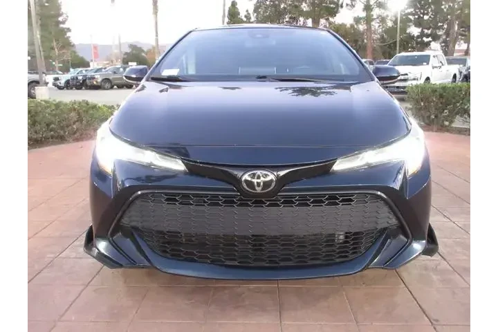 $19545 : Toyota Corolla Hatchback 202 image 7