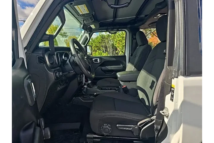 $27451 : Jeep Wrangler 2022 4x4 Sport image 10