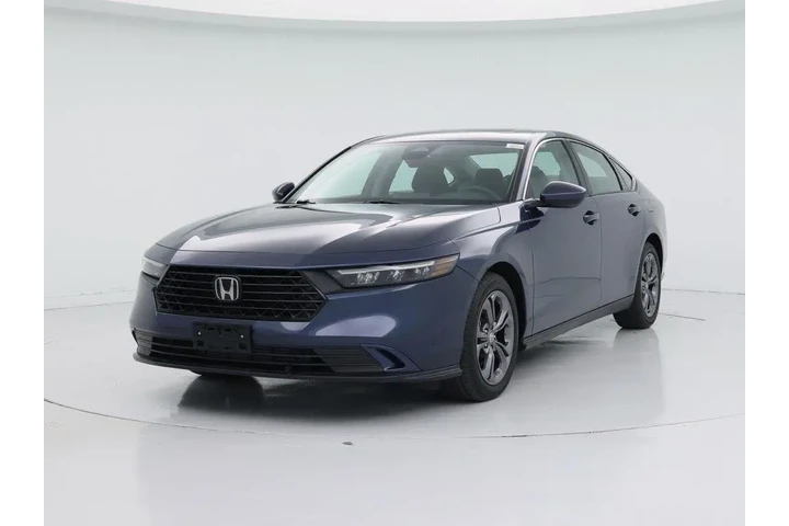 $26998 : Honda Accord 2023 EX 4dr Sed image 4