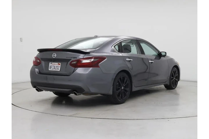 $14998 : Nissan Altima 2018 2.5 SR 4d image 8