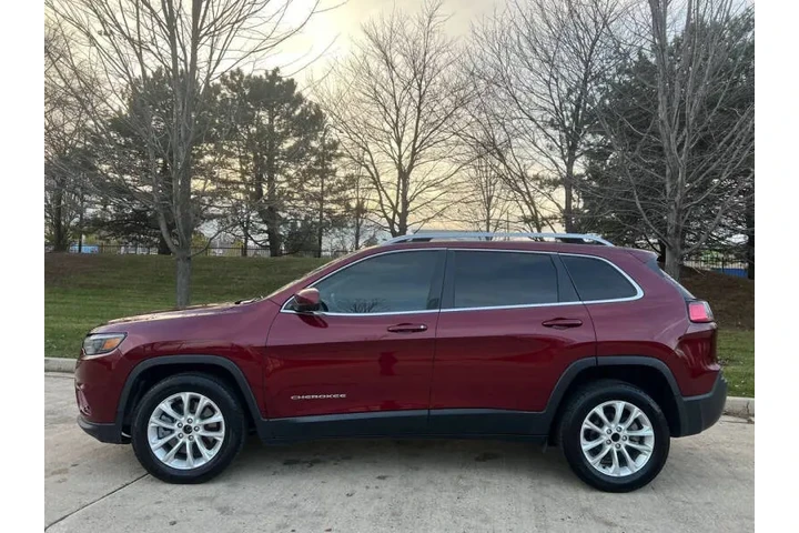 $10997 : 2019 Cherokee Latitude image 9