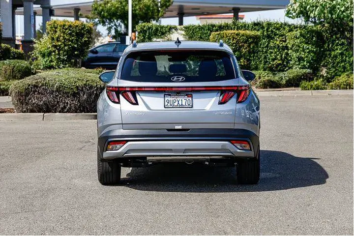 $34083 : Hyundai TUCSON Hybrid 2025 A image 10