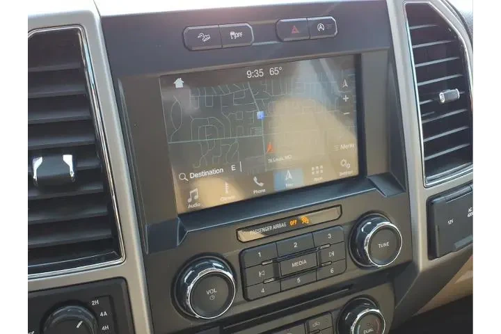 $24458 : Ford F-150 2018 4x4 Lariat 4 image 6