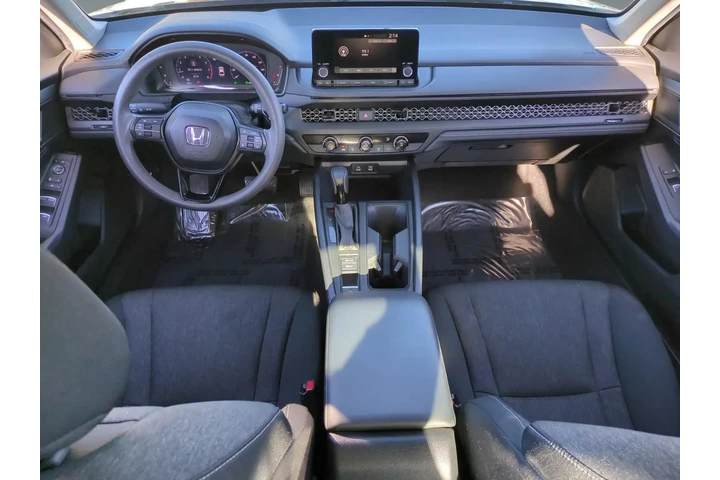 $26687 : Honda Accord 2024 LX 4dr Sed image 10