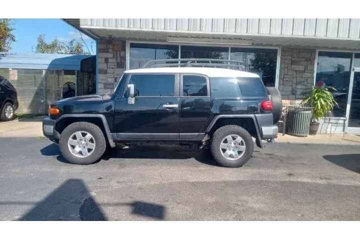 $13500 : 2007 FJ Cruiser image 2