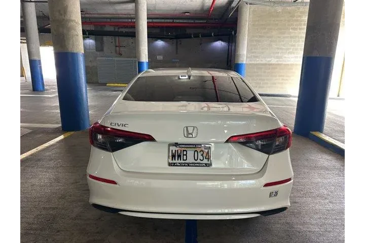 $23995 : Honda Civic 2023 LX 4dr Seda image 6