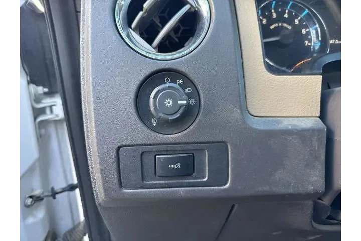 $12500 : Ford F-150 2011 4x2 XLT 4dr image 8