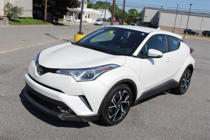 $11500 : 2018 Toyota C-HR XLE image 1