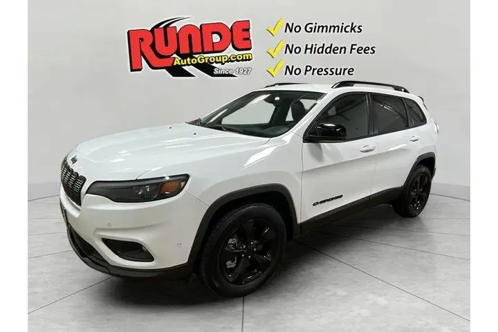 $28392 : Jeep Cherokee 2023 4x4 Altit image 1