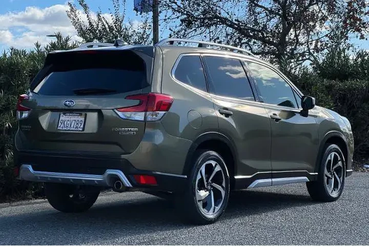 $31776 : Subaru Forester 2024 AWD Tou image 2