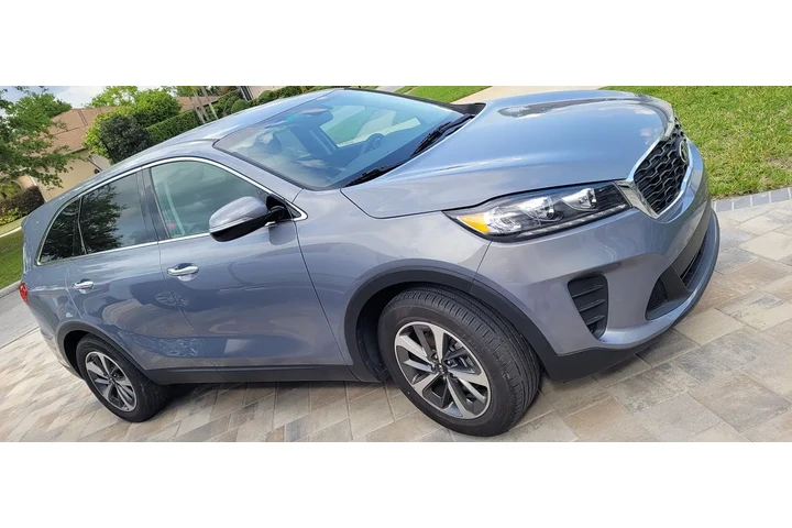$9500 : 2020 Kia Sorento LX image 1