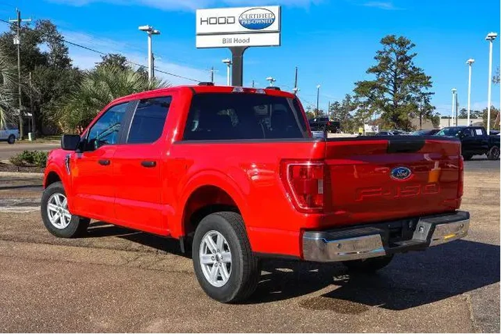 $31675 : Ford F-150 2023 4x2 XL 4dr S image 2