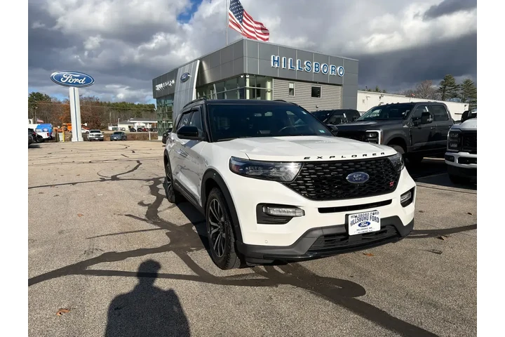 $28695 : Ford Explorer 2020 AWD ST 4d image 1