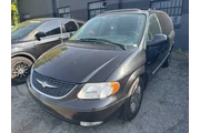2004 Town and Country Touring en Louisville
