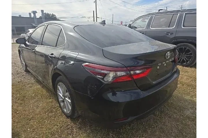 $23343 : Toyota Camry 2024 LE 4dr Sed image 2