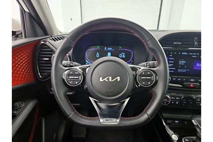 $20998 : Kia Soul 2023 GT-Line 4dr Cr image 10