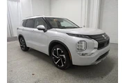 $31897 : Mitsubishi Outlander 2024 AW thumbnail