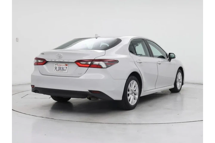 $24998 : Toyota Camry 2024 LE 4dr Sed image 8