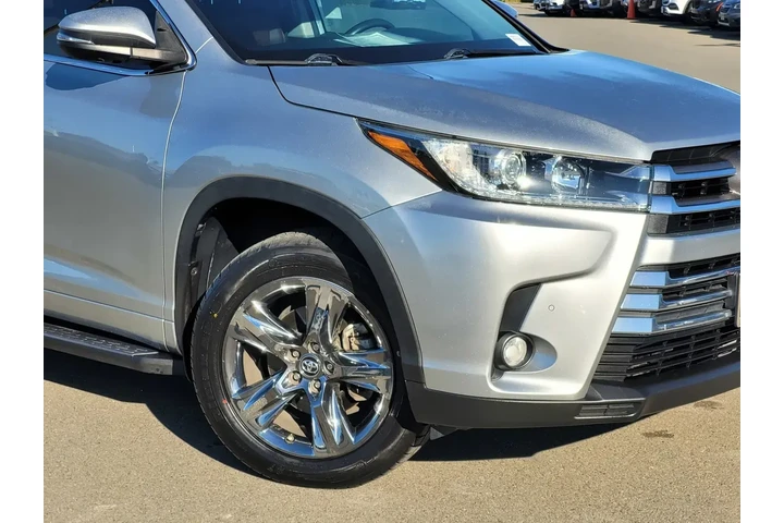 $29888 : Toyota Highlander 2018 AWD L image 3