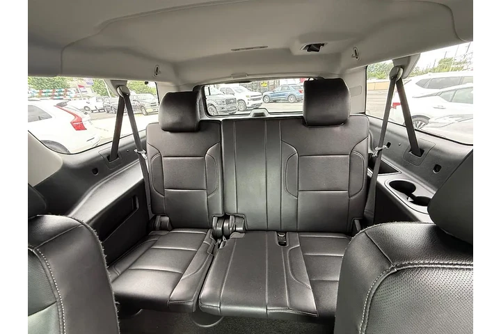 $27800 : 2018 Suburban Premier 2WD image 5