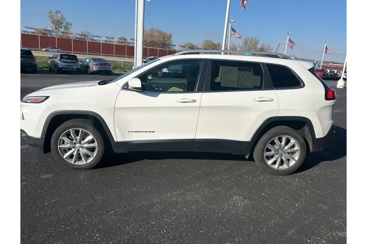 $8990 : Jeep Cherokee 2017 Limited 4 image 4