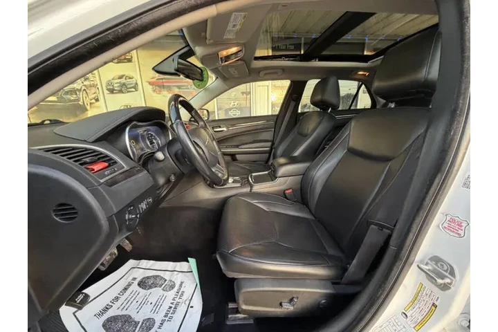 $19999 : 2019 300 Limited image 10