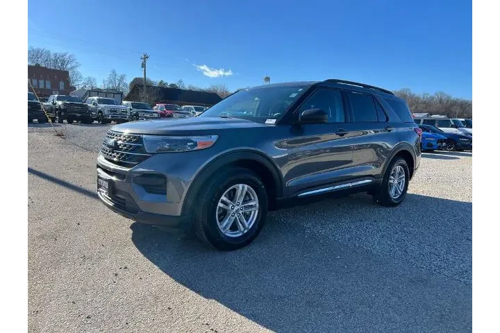 $21900 : Ford Explorer 2021 AWD XLT 4 image 4