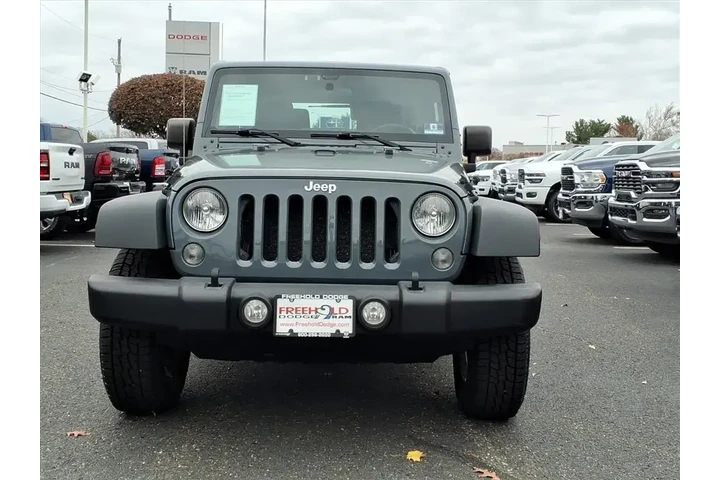 $16500 : Jeep Wrangler 2015 4x4 Sport image 2
