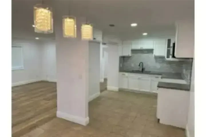 CASA DUPLEX L.A/90003 EN RENTA image 8