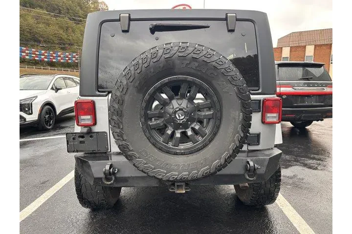 $13749 : Jeep Wrangler Unlimited 2013 image 6