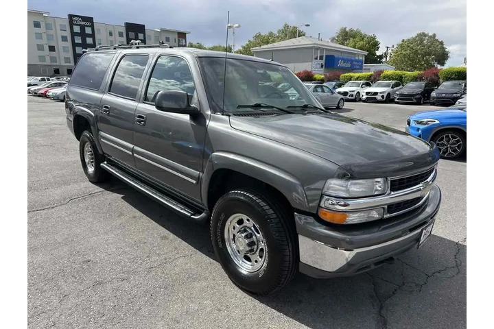 $34910 : 2002 Suburban LT image 5