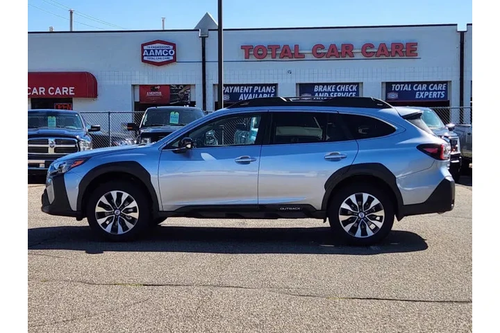 $24495 : 2025 Outback Limited image 3
