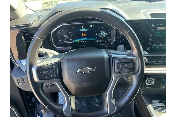 Chevrolet Silverado 1500 202 image 9