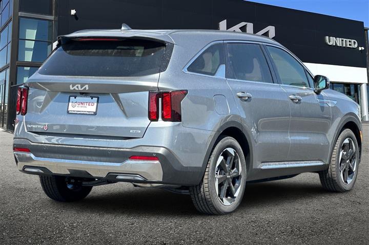 $49705 : New 2025 Sorento Plug-In Hybr image 5